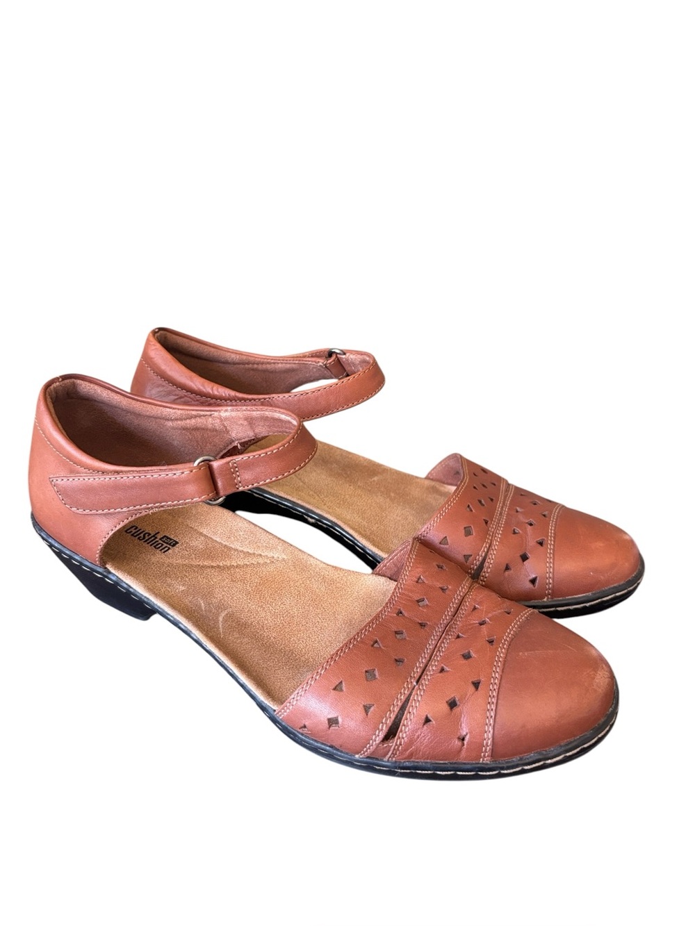 Clarks Wendy Laurel‎ Brown Leaher Close Toe Mary Jane Flats Size 10